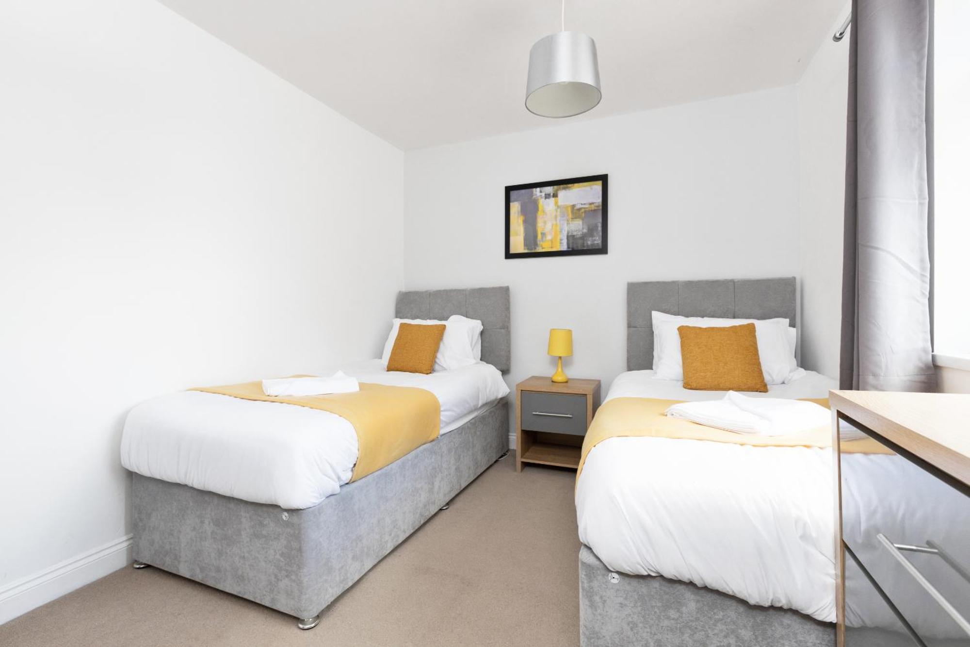 Opp B'Ham - Freshly Refurbished Walls And Carpets! Big Savings Booking 7 Days Or More! Leilighet Marston Green Eksteriør bilde